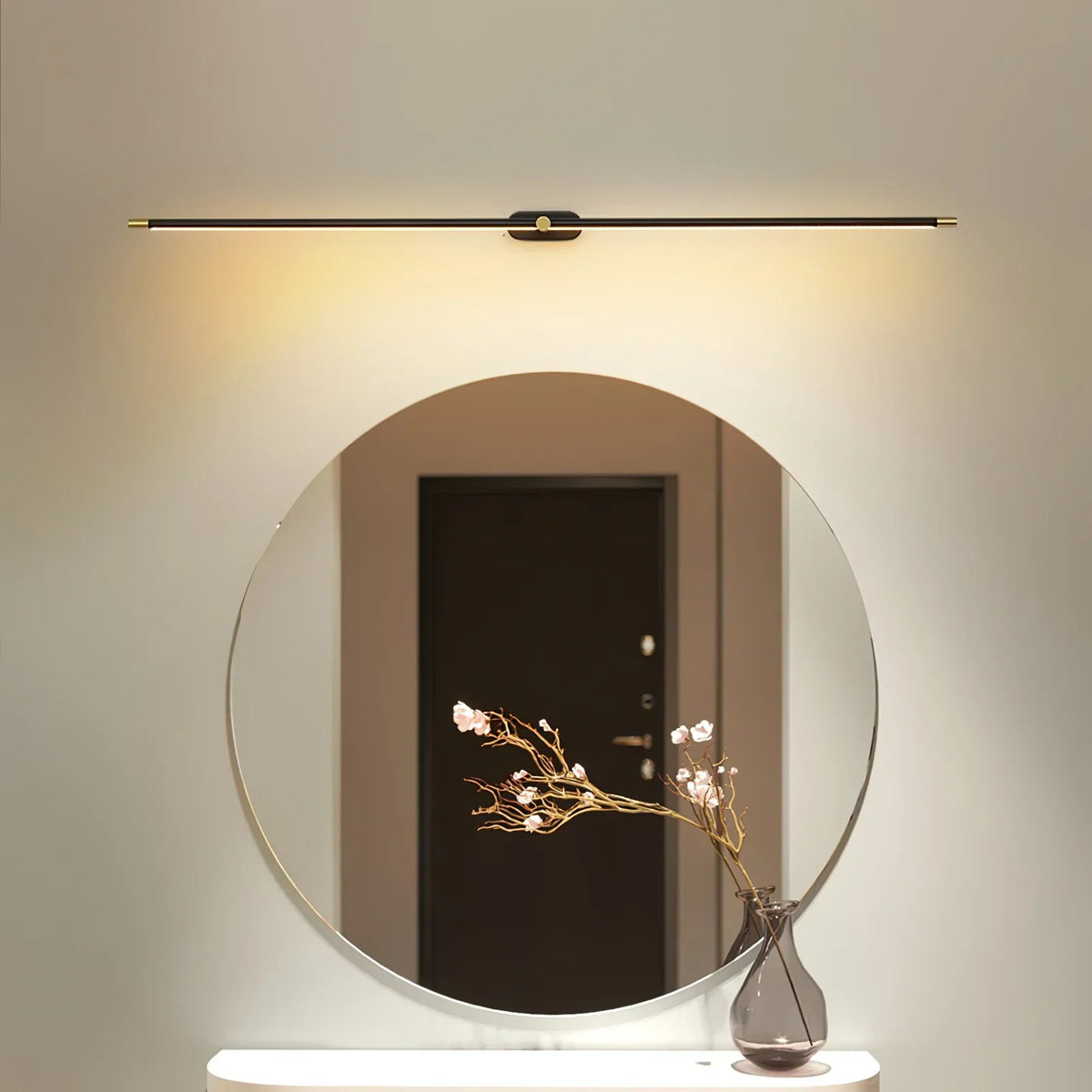 Lineare LED-Wandleuchte als Spiegelbeleuchtung aus Metall, warmweißes Licht