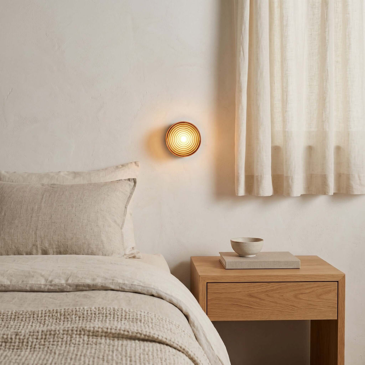 Runde Glas-Wandleuchte mit integrierter LED